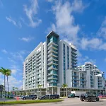 Luxury 1/1 + Den Modern Condo in Design District