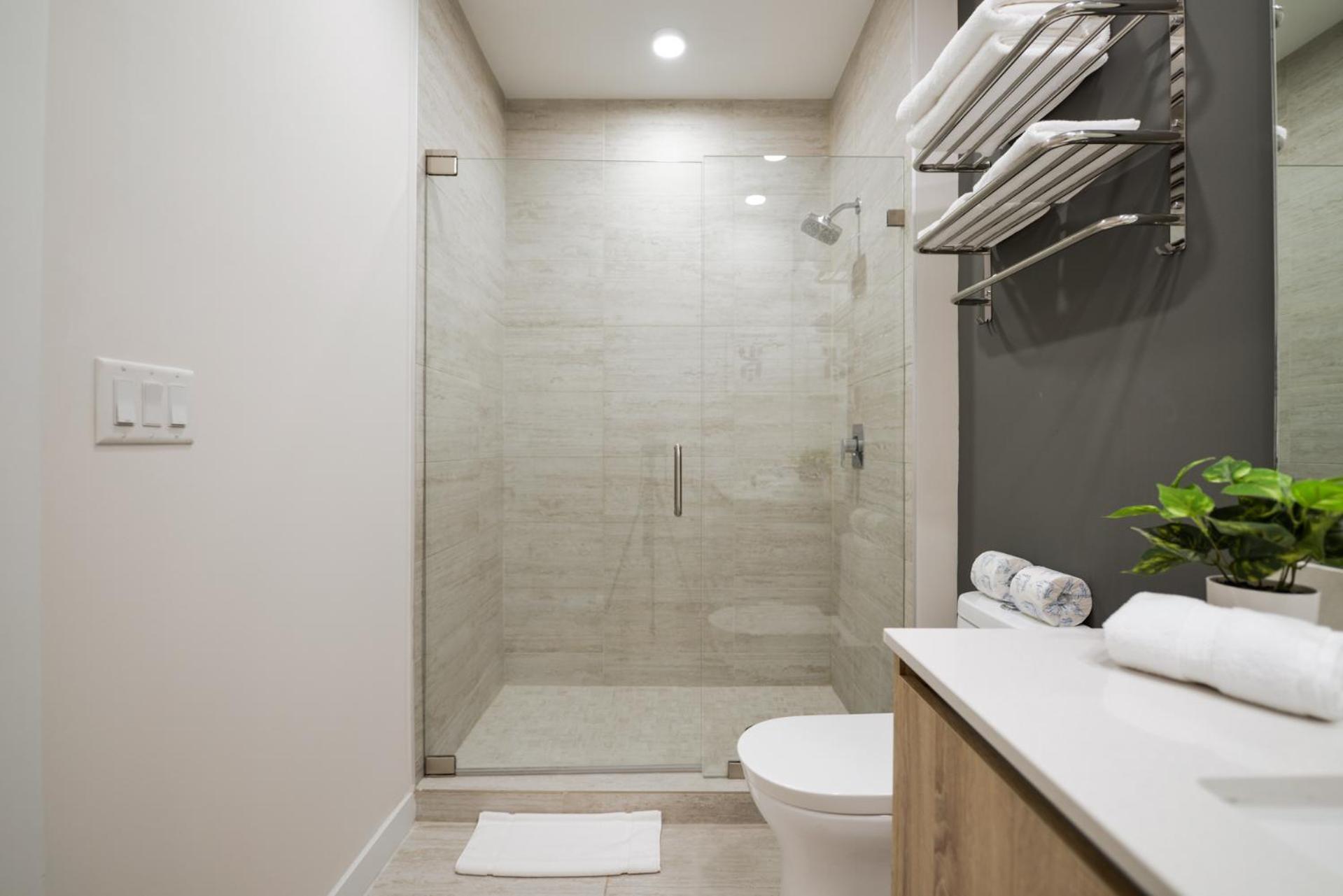 Luxury 1/1 + Den Modern In Design District Appartamento *