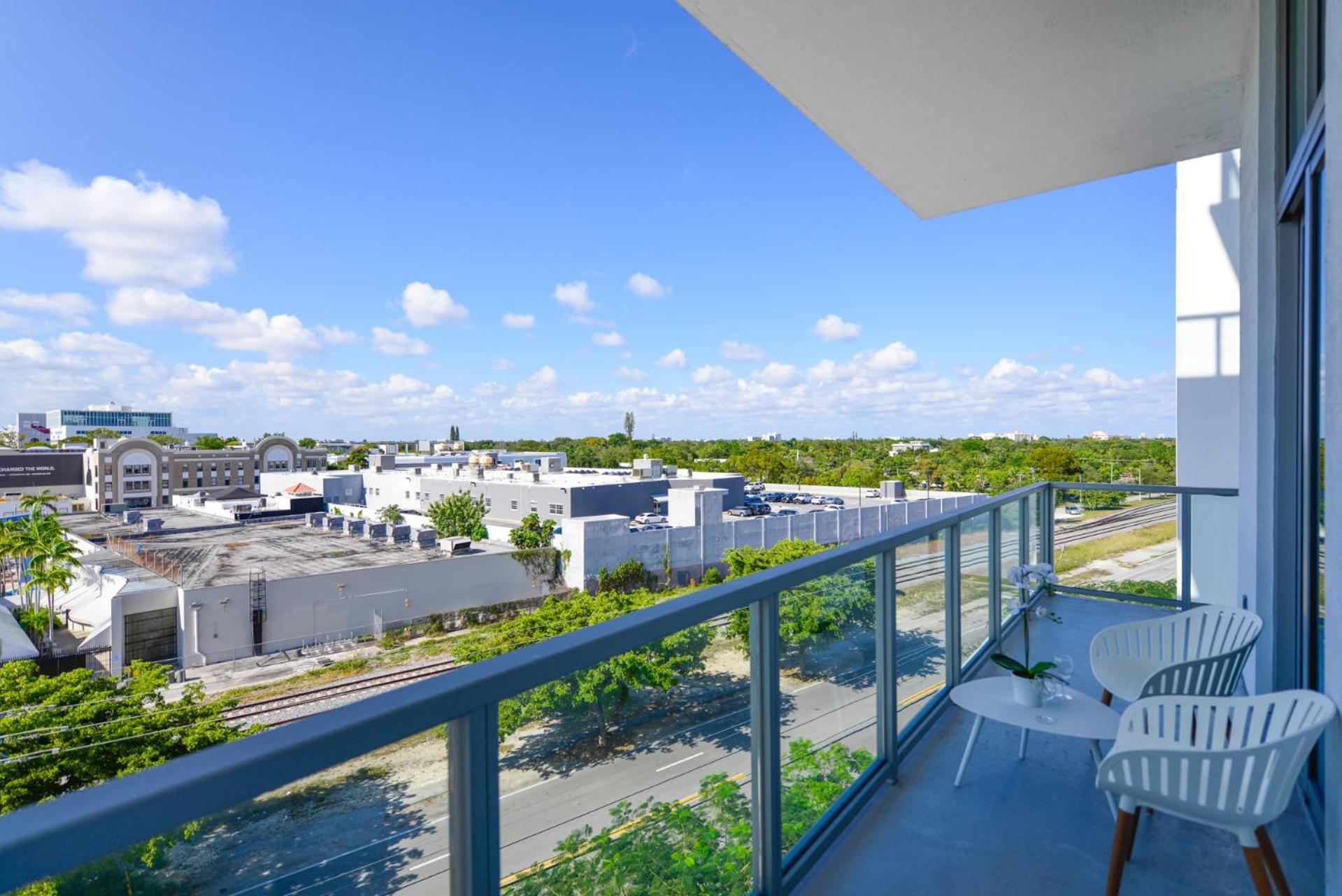 Appartamento Luxury 1/1 + Den Modern In Design District *